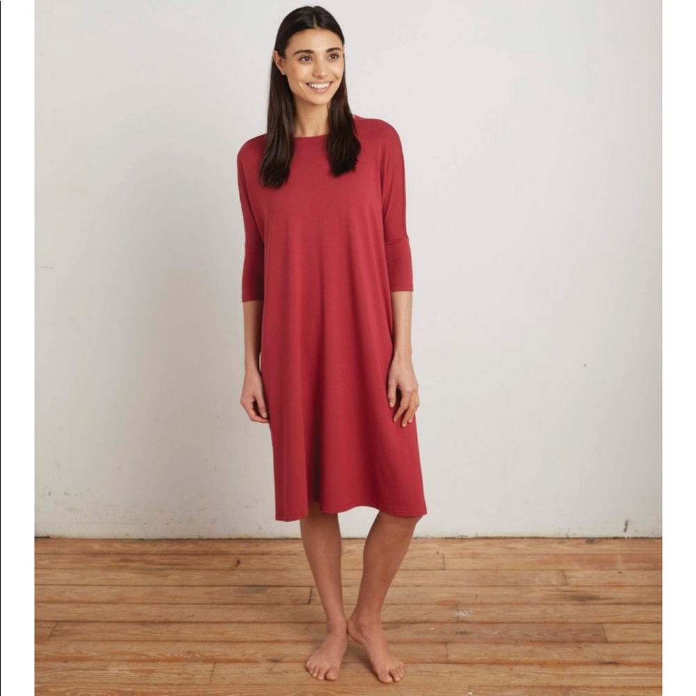 Mimu Maxi “classic” frock in Red: Medium